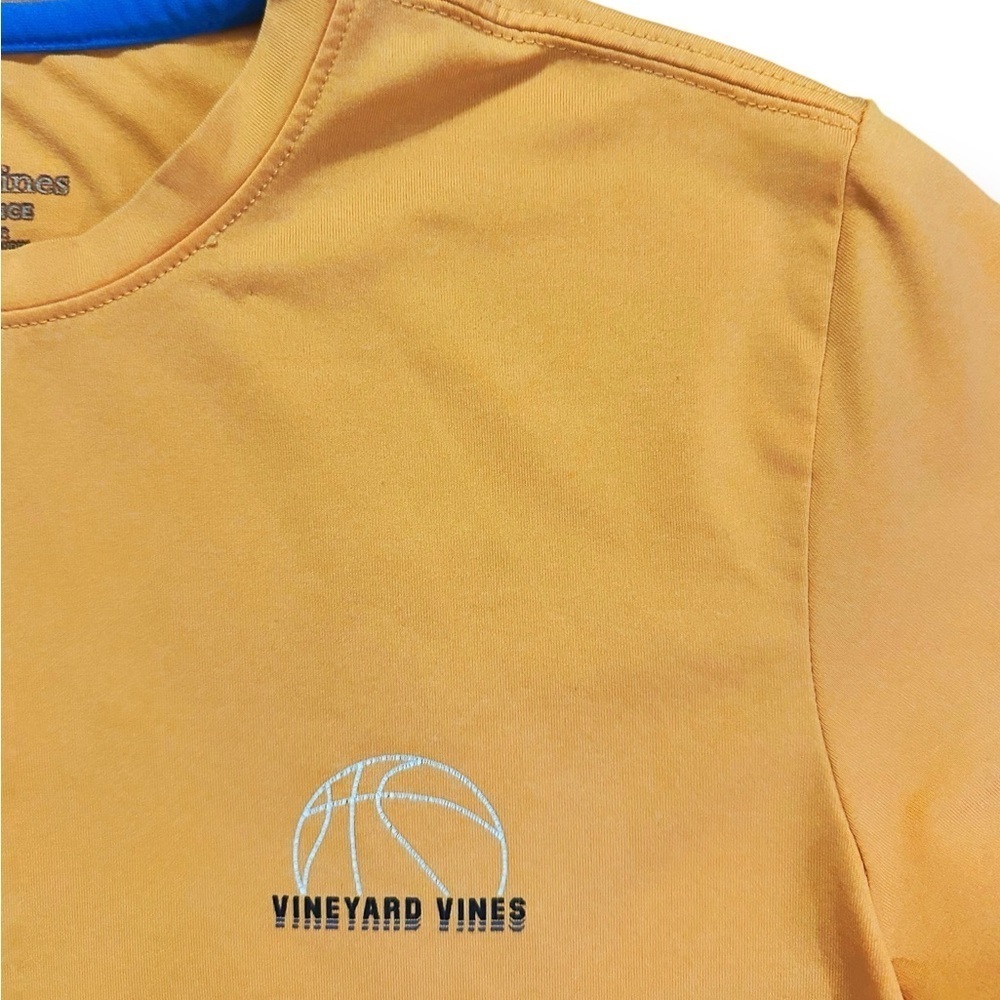 Vineyard Vines | Basketball Harbor Performance Tee (M) 🏀 - Picture 3 of 5